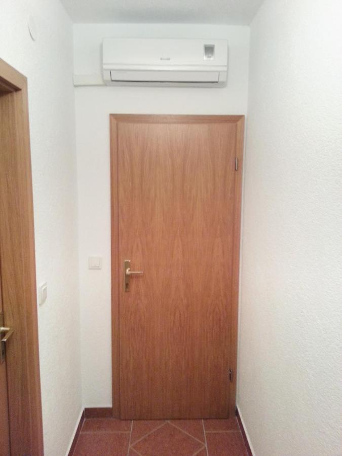 Apartments By The Sea Metajna, Pag - 6465 외부 사진