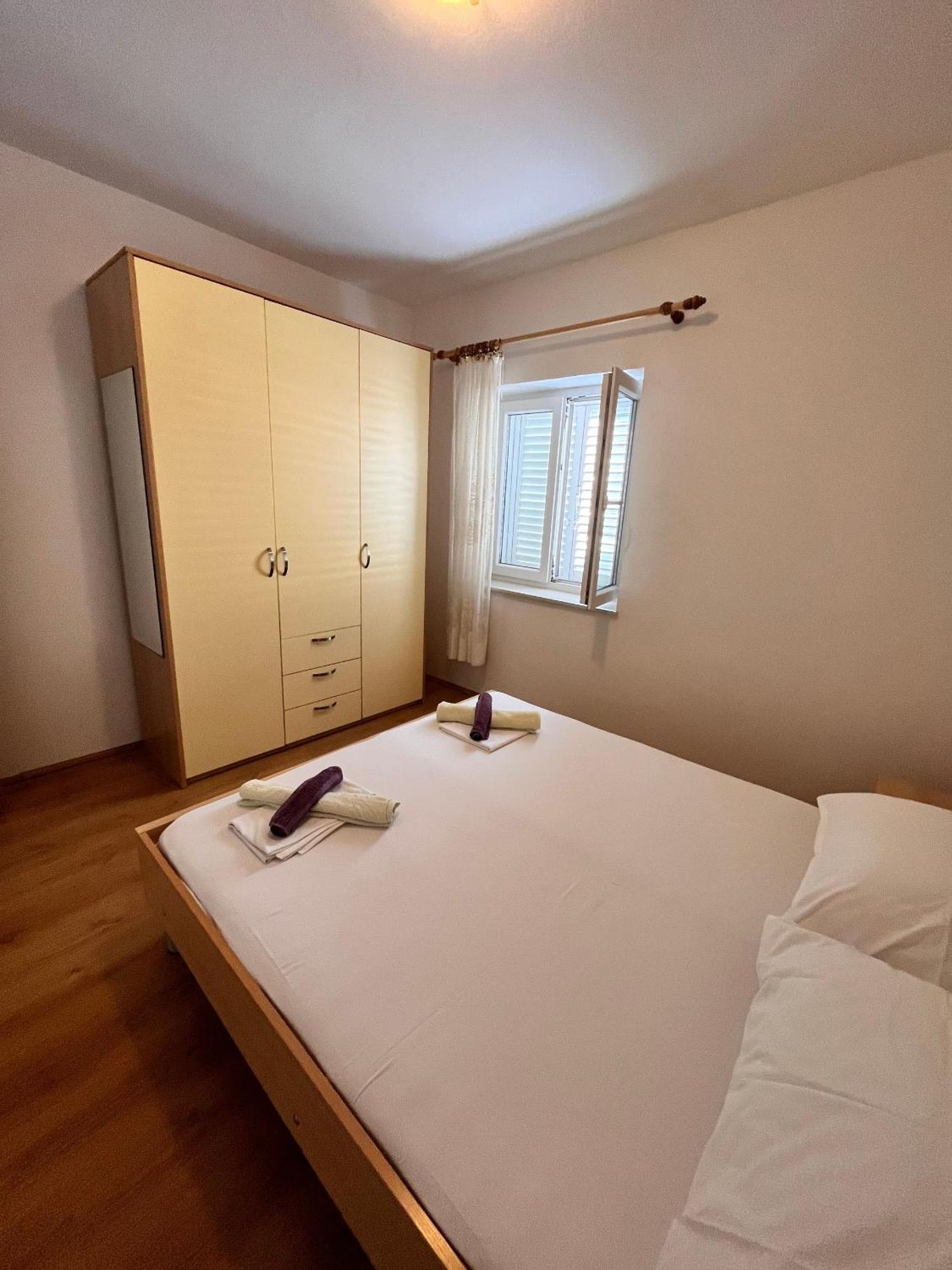 Apartments By The Sea Metajna, Pag - 6465 객실 사진